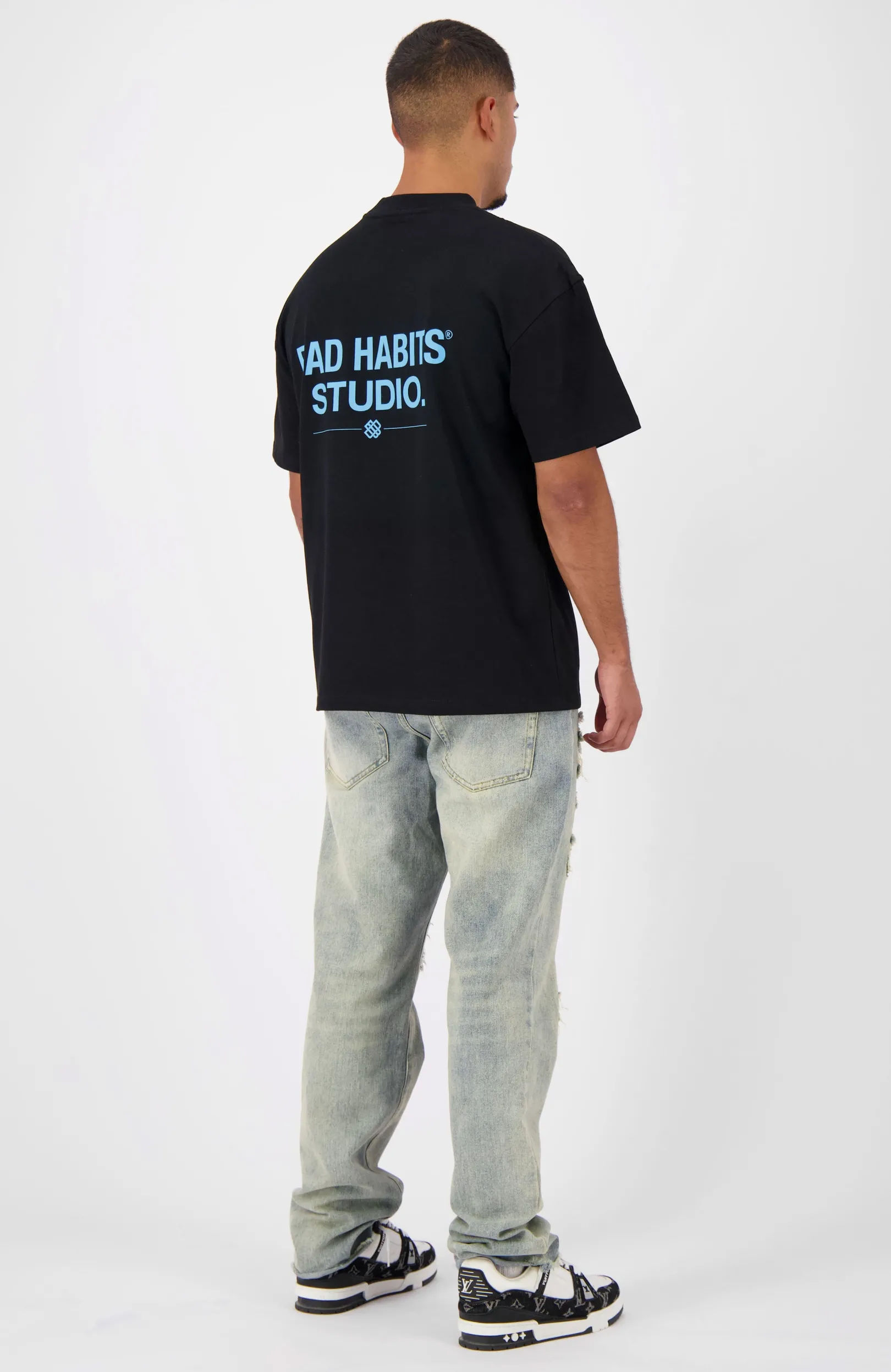 BAD HABITS STUDIO. T-SHIRT | Zwart