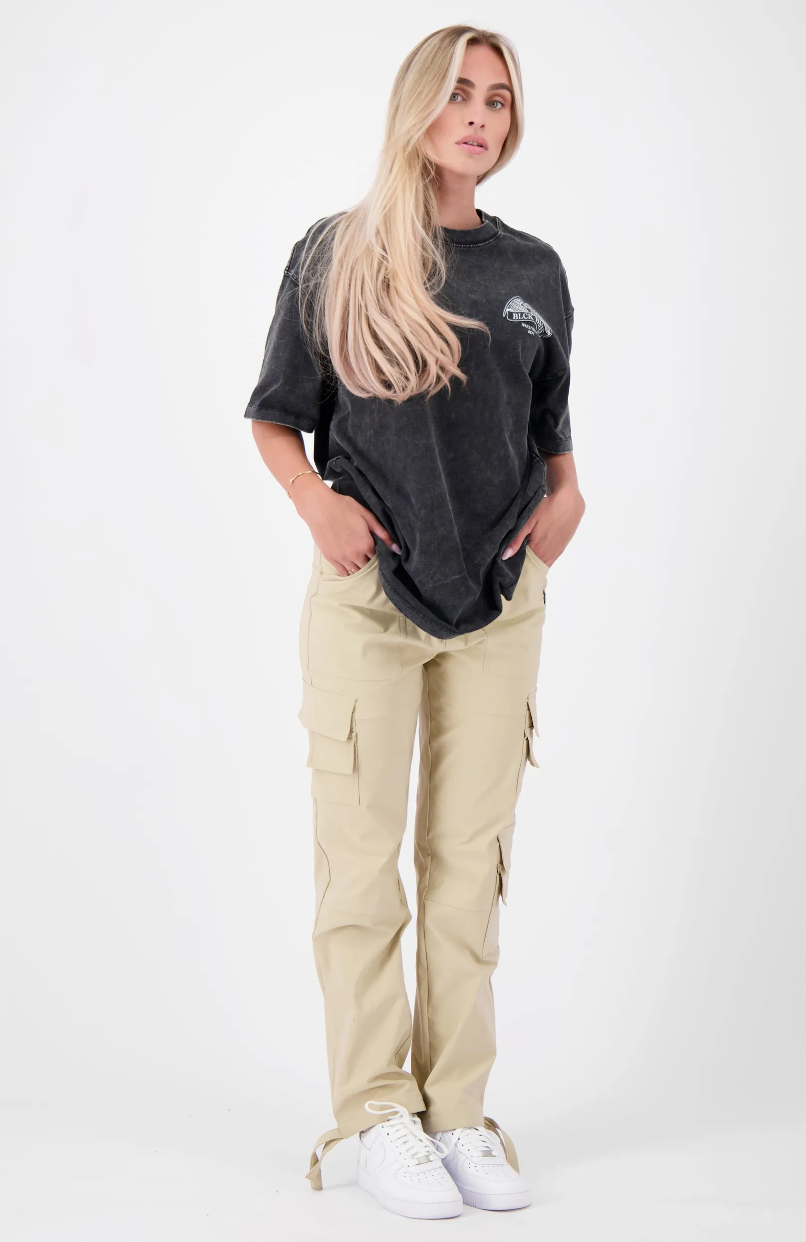 COLD CASES T-SHIRT | Zwart