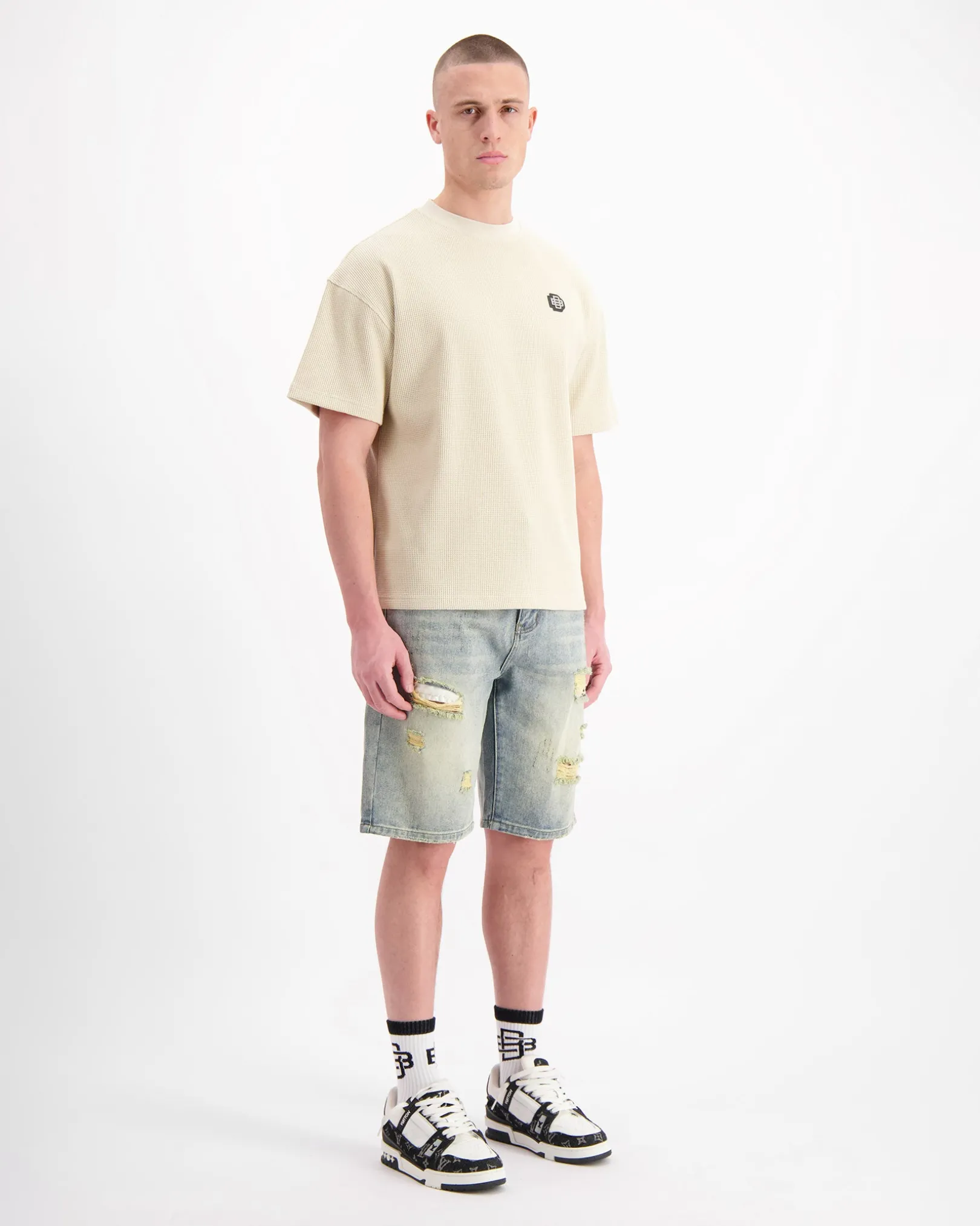 DISTRESSED DENIM SHORTS | Lichtblauw
