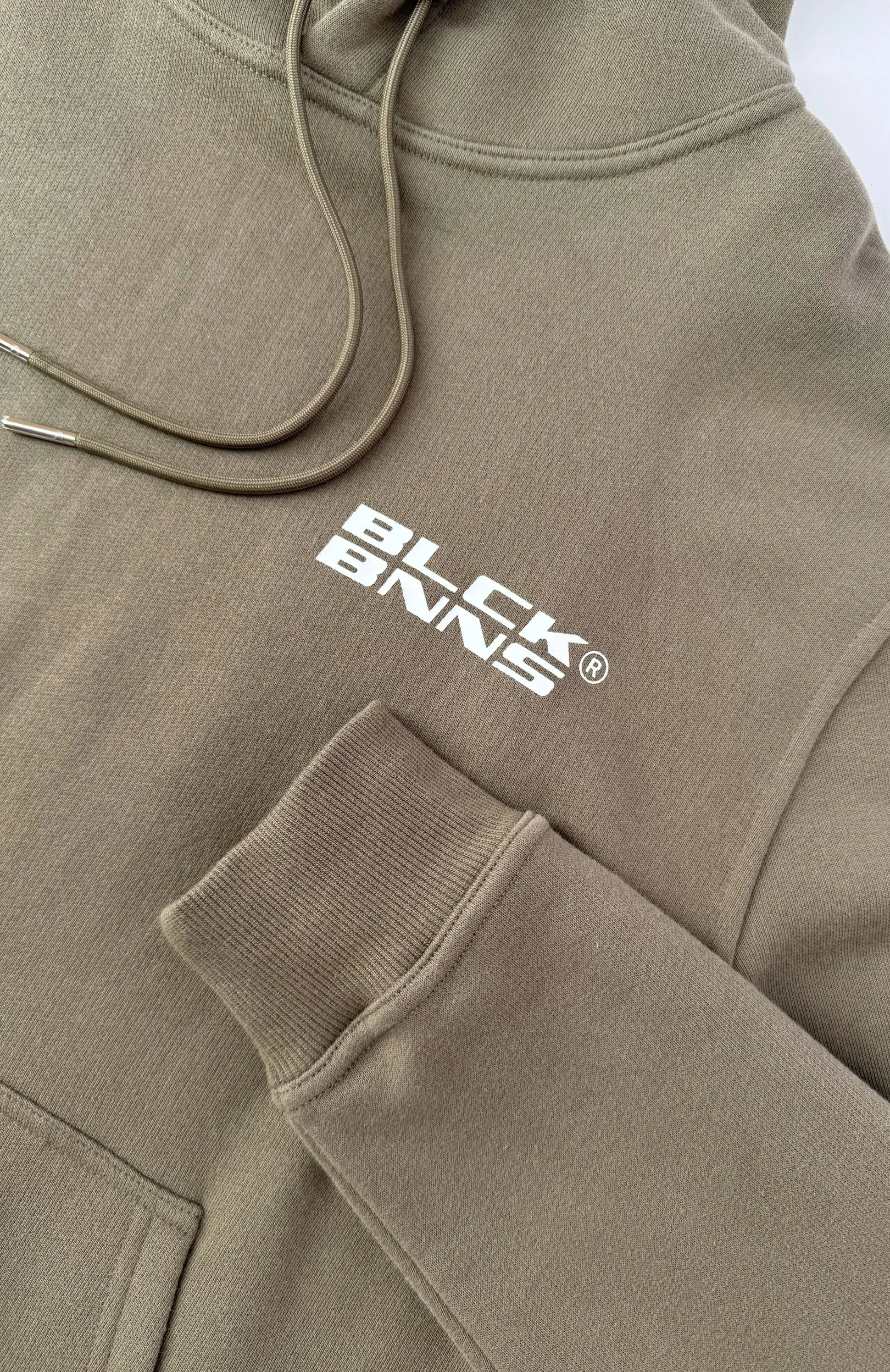 INITIAL HOODIE | Mosgroen